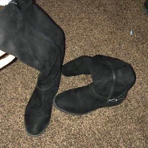 Black boots